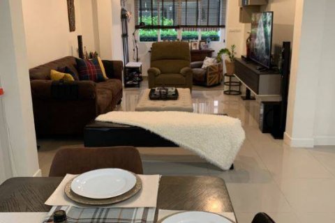 Casa de 3 dormitorios en Pattaya, Tailandia № 22023 - foto 6
