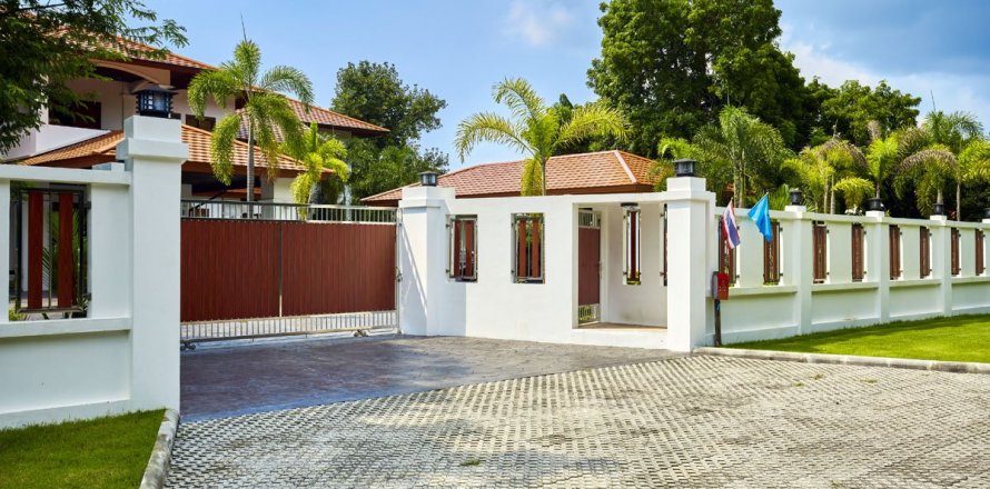 Casa de 4 dormitorios en Rayong, Tailandia № 19988