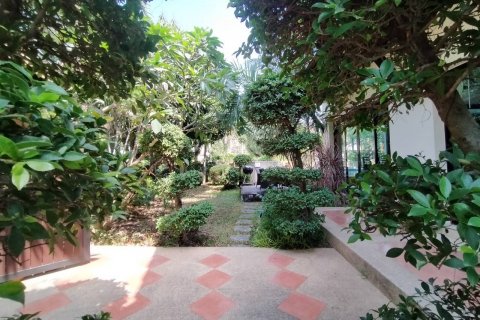 Casa de 3 dormitorios en Pattaya, Tailandia № 21813 - foto 19
