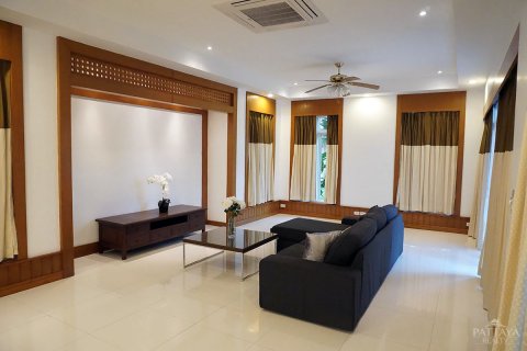 Casa de 5 dormitorios en Pattaya, Tailandia № 20790 - foto 6