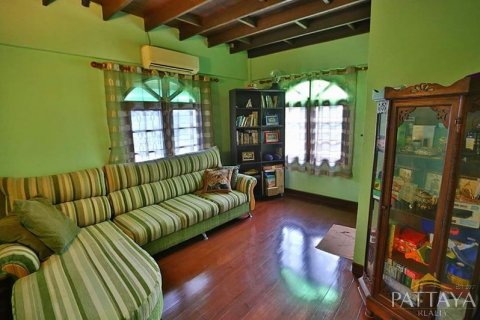 Casa de 4 dormitorios en Pattaya, Tailandia № 21374 - foto 20