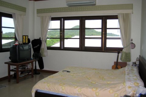 Casa de 5 dormitorios en Pattaya, Tailandia № 23823 - foto 10