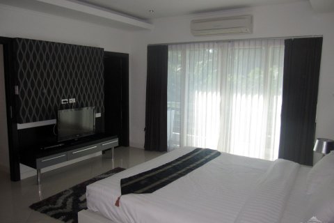 Casa de 4 dormitorios en Pattaya, Tailandia № 22599 - foto 18