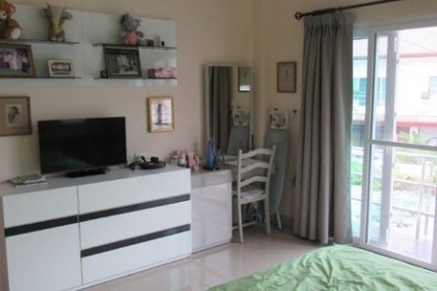 Casa de 4 dormitorios en Pattaya, Tailandia № 21614 - foto 12