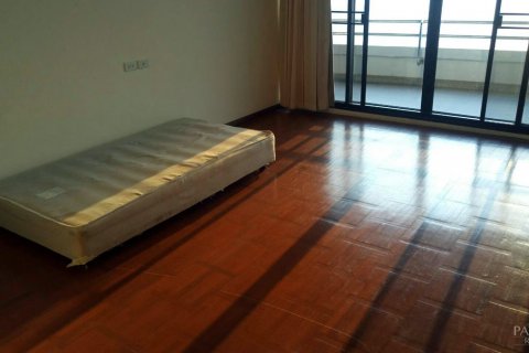 Condominio de 3 dormitorios en Pattaya, Tailandia № 20518 - foto 4
