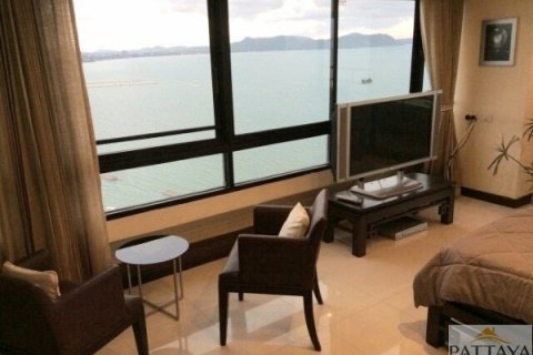 Condominio de 4 dormitorios en Pattaya, Tailandia № 20888 - foto 3