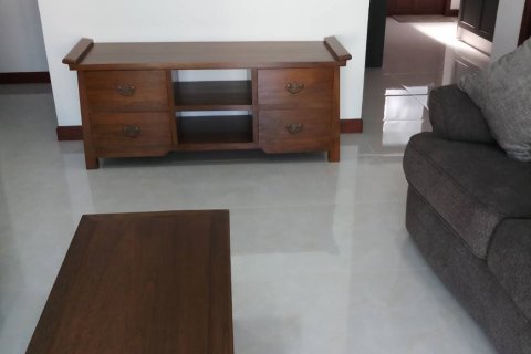 Casa de 3 dormitorios en Pattaya, Tailandia № 22177 - foto 4