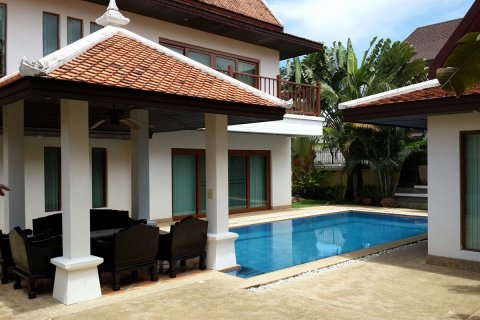 Casa de 5 dormitorios en Pattaya, Tailandia № 23427