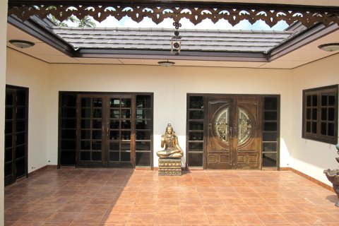 Casa de 2 dormitorios en Pattaya, Tailandia № 22860 - foto 4
