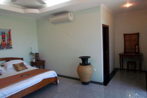 Casa de 5 dormitorios en Jomtien Beach, Pattaya, Tailandia № 19959 - foto 25