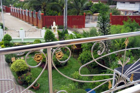Casa de 5 dormitorios en Pattaya, Tailandia № 23823 - foto 8