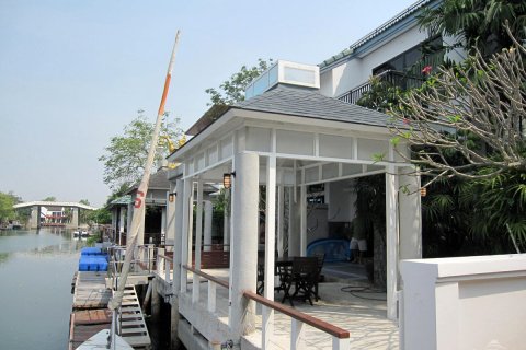 Casa de 3 dormitorios en Pattaya, Tailandia № 22642 - foto 27