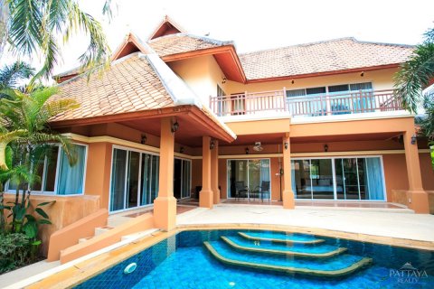 Casa de 5 dormitorios en Pattaya, Tailandia № 24357 - foto 7