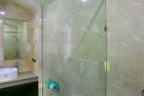 Casa de 5 dormitorios en Pattaya, Tailandia № 20989 - foto 3