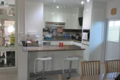 Casa de 4 dormitorios en Pattaya, Tailandia № 21614 - foto 4