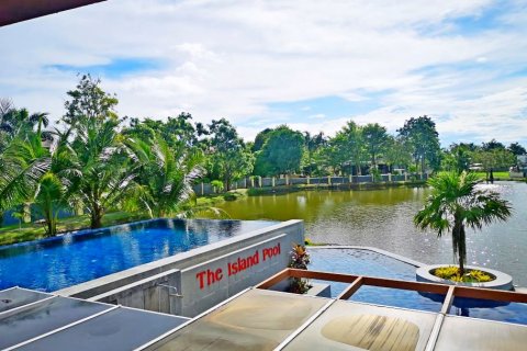 Casa de 4 dormitorios en Pattaya, Tailandia № 22575 - foto 10