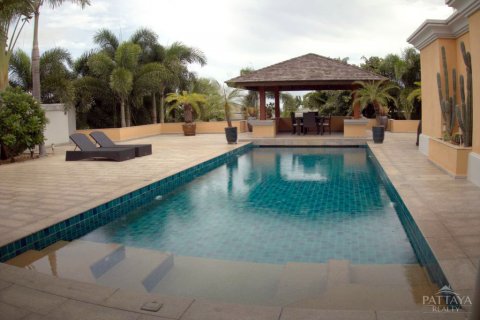 Casa de 5 dormitorios en Pattaya, Tailandia № 23316 - foto 14