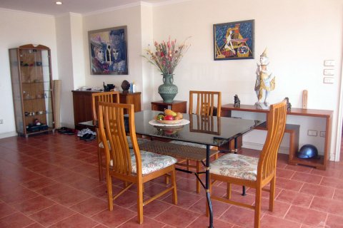 Condominio de 1 dormitorio en Jomtien Beach, Pattaya, Tailandia № 23180 - foto 2