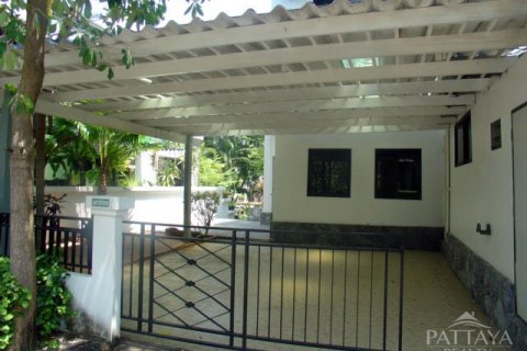 Casa de 3 dormitorios en Pattaya, Tailandia № 22632 - foto 16