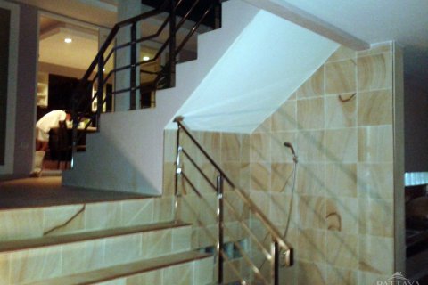 Casa de 5 dormitorios en Pattaya, Tailandia № 24082 - foto 7