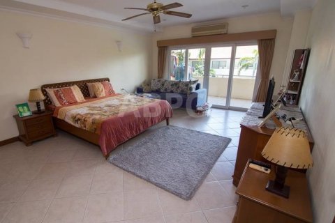 Condominio de 1 dormitorio en Jomtien Beach, Pattaya, Tailandia № 22144 - foto 2