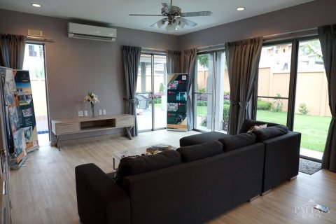 Casa de 4 dormitorios en Pattaya, Tailandia № 20798 - foto 7