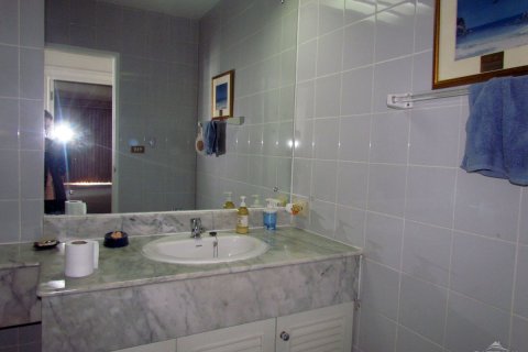 Condominio de 6 dormitorios en Pattaya, Tailandia № 20203 - foto 10
