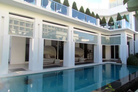 Casa de 4 dormitorios en Jomtien Beach, Pattaya, Tailandia № 20224 - foto 2