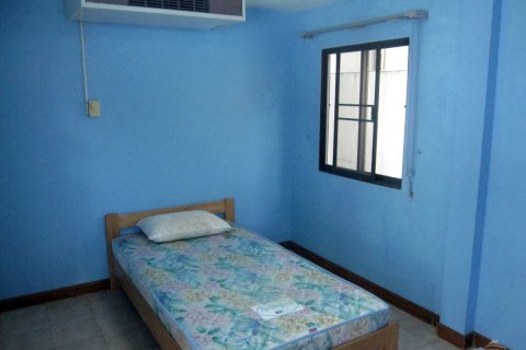 Casa de 6 dormitorios en Pattaya, Tailandia № 22952 - foto 12