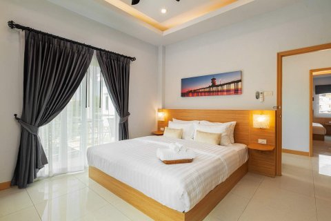 Casa de 5 dormitorios en Pattaya, Tailandia № 22501 - foto 14