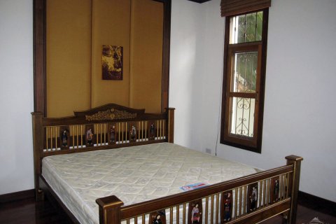 Casa de 3 dormitorios en Pattaya, Tailandia № 22754 - foto 11