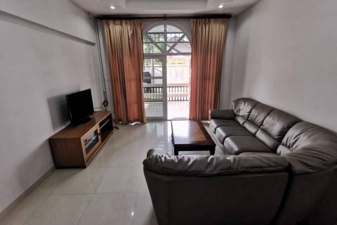 Casa de 3 dormitorios en Pattaya, Tailandia № 22355 - foto 14