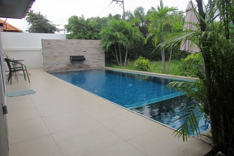 Casa de 4 dormitorios en Pattaya, Tailandia № 20800 - foto 7