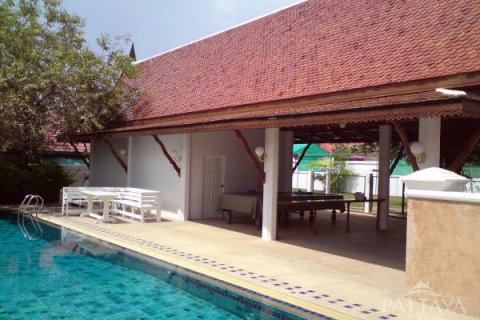 Casa de 3 dormitorios en Pattaya, Tailandia № 22621 - foto 2