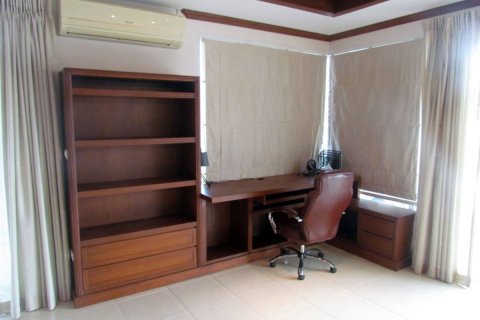 Condominio de 2 dormitorios en Pattaya, Tailandia № 20108 - foto 12