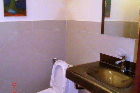 Casa de 2 dormitorios en Pattaya, Tailandia № 24014 - foto 6