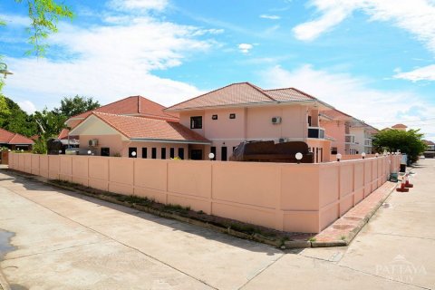 Casa de 7 dormitorios en Jomtien Beach, Pattaya, Tailandia № 20308
