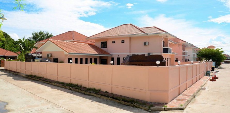 Casa de 7 dormitorios en Jomtien Beach, Pattaya, Tailandia № 20308