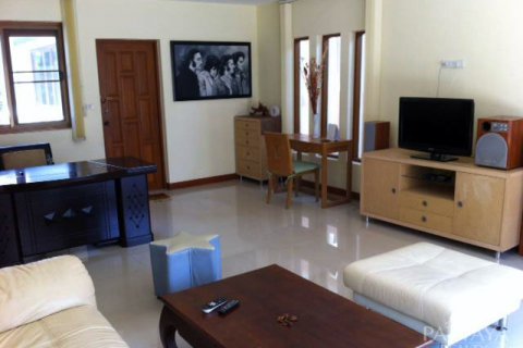 Casa de 5 dormitorios en Pattaya, Tailandia № 23426 - foto 8