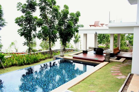 Casa de 4 dormitorios en Pattaya, Tailandia № 23373 - foto 3