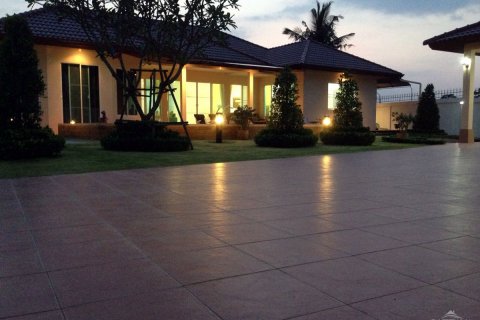 Casa de 3 dormitorios en Pattaya, Tailandia № 19740 - foto 14
