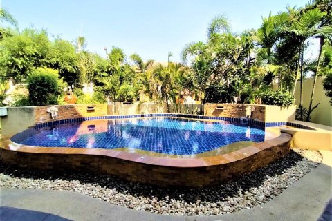 Casa de 3 dormitorios en Pattaya, Tailandia № 21813 - foto 6