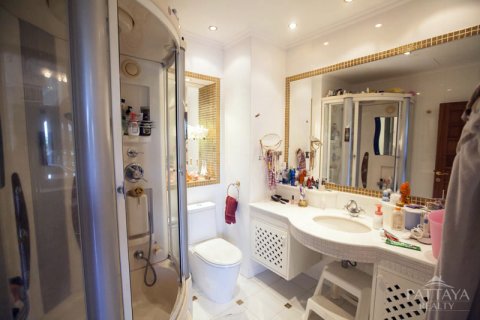 Condominio de 2 dormitorios en Pattaya, Tailandia № 20246 - foto 17