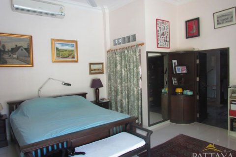 Casa de 2 dormitorios en Pattaya, Tailandia № 21728 - foto 2