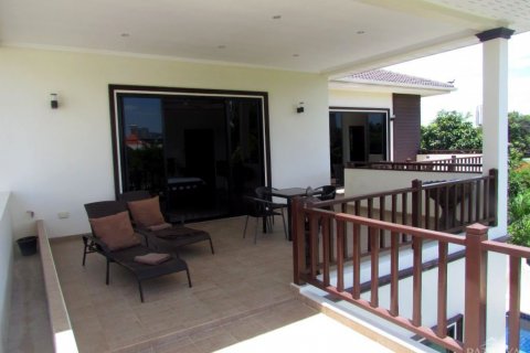 Casa de 5 dormitorios en Jomtien Beach, Pattaya, Tailandia № 19959 - foto 29