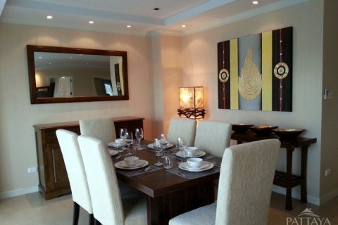 Condominio de 3 dormitorios en Jomtien Beach, Pattaya, Tailandia № 23500 - foto 2