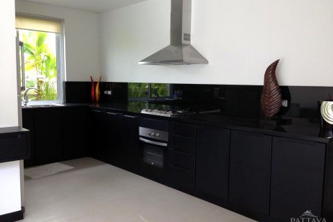Casa de 3 dormitorios en Pattaya, Tailandia № 24102 - foto 5