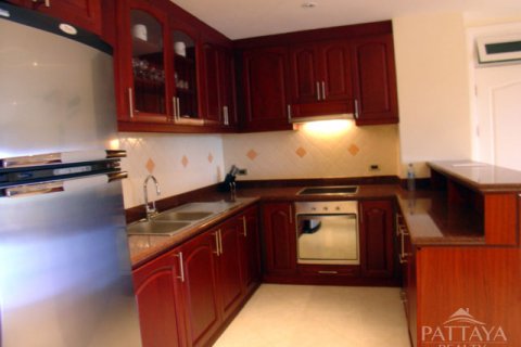 Condominio de 2 dormitorios en Pattaya, Tailandia № 24038 - foto 2
