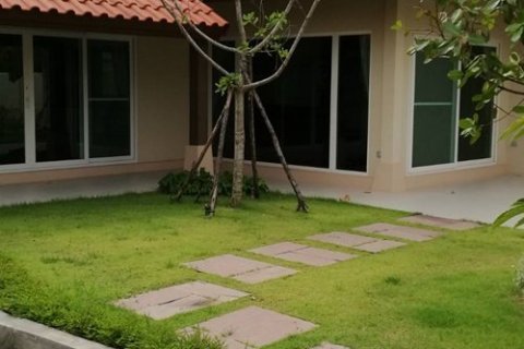 Casa de 3 dormitorios en Pattaya, Tailandia № 24144 - foto 21