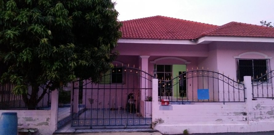 Casa de 3 dormitorios en Pattaya, Tailandia № 21006